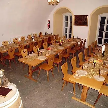 Hotel Burg 3*