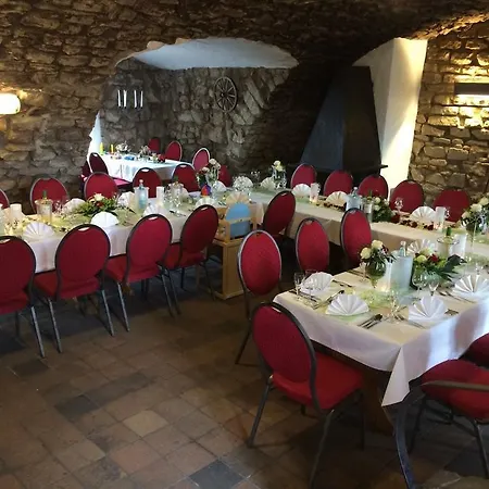 Hotel Burg