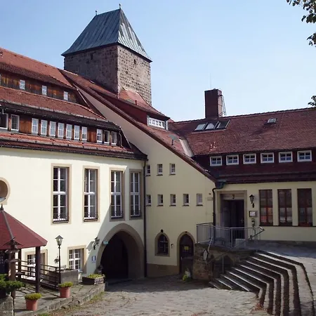 Burg Szálloda