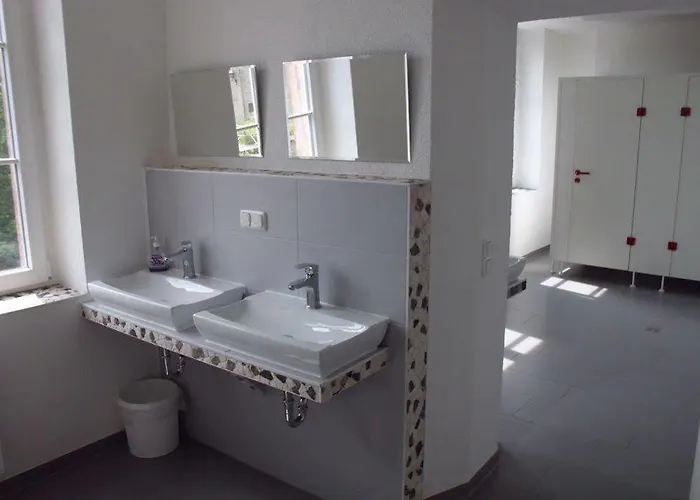 Burg هونشتاين